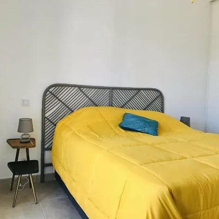 Apartmán 2 Pieces A Avec Terrasse Et Parking - Fr-1-63-261 Calvi (Corsica)
