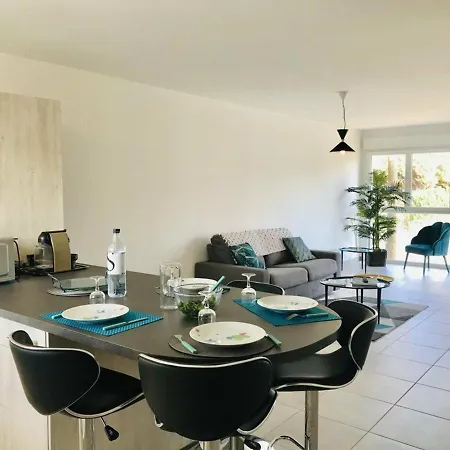 2 Pieces A Avec Terrasse Et Parking - Fr-1-63-261 Apartmán