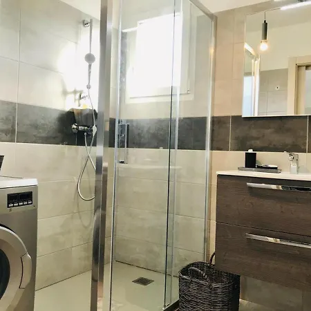 Apartmán 2 Pieces A Avec Terrasse Et Parking - Fr-1-63-261 Calvi (Corsica)