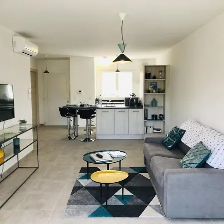 Apartmán 2 Pieces A Avec Terrasse Et Parking - Fr-1-63-261 Calvi (Corsica)